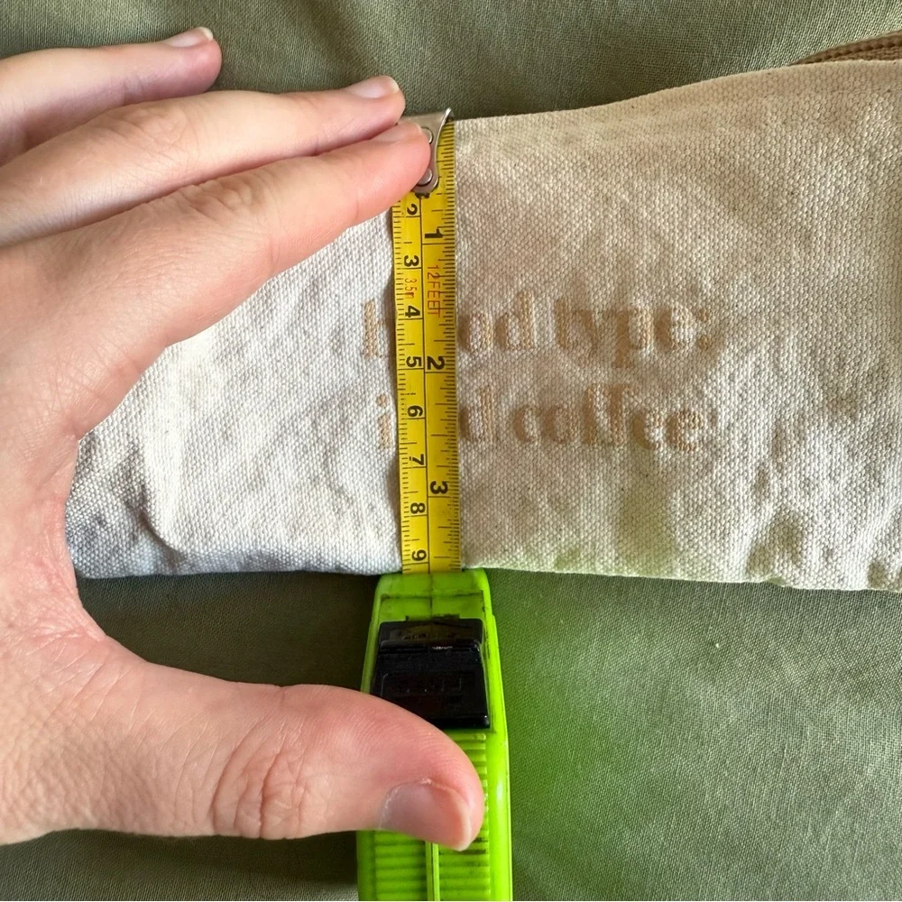 Her Campus HCXO zippered pencil pouch